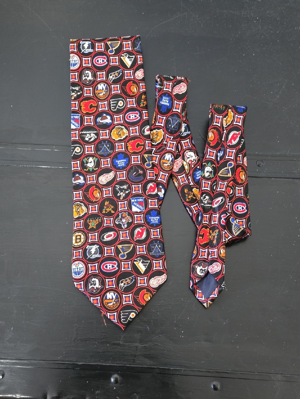 NHL Team Logo Men's Tie